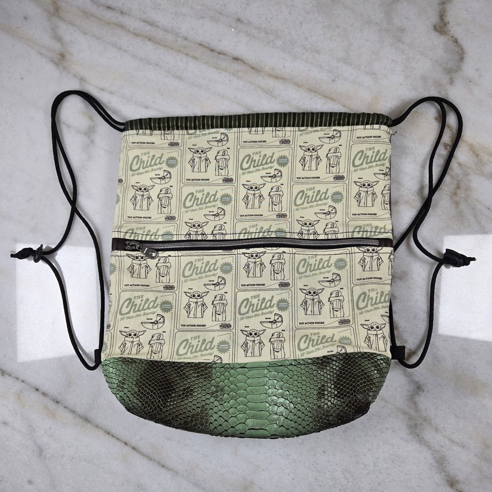 Star Wars The Child Grogu Drawstring Backpack Green Snakeskin Baby Yoda